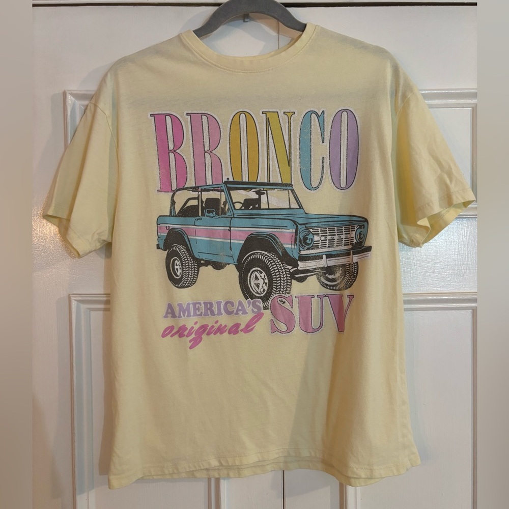 Women’s Ford Bronco Yellow Pink Oversized Short Sleeve T Shirt size XS